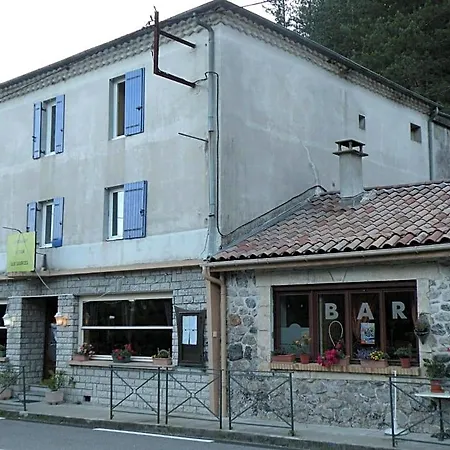 Retour Aux Sources 3*